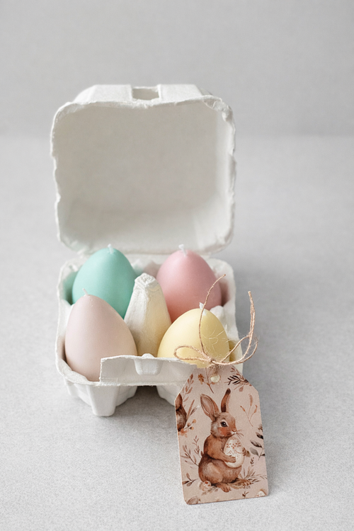 Kynttilämunat rasiassa